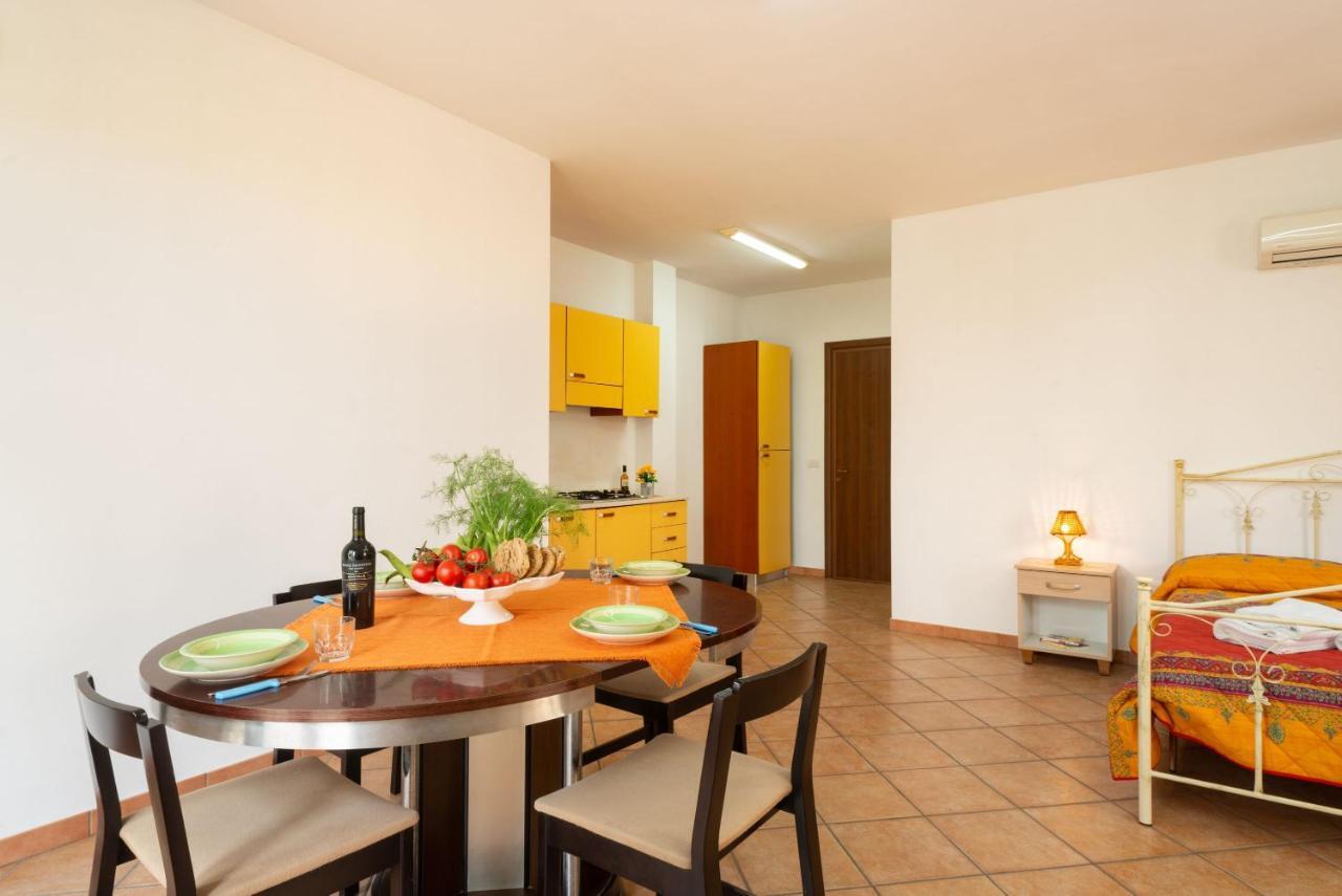 Monolocale Nel Centro Di Racale Appartement Buitenkant foto